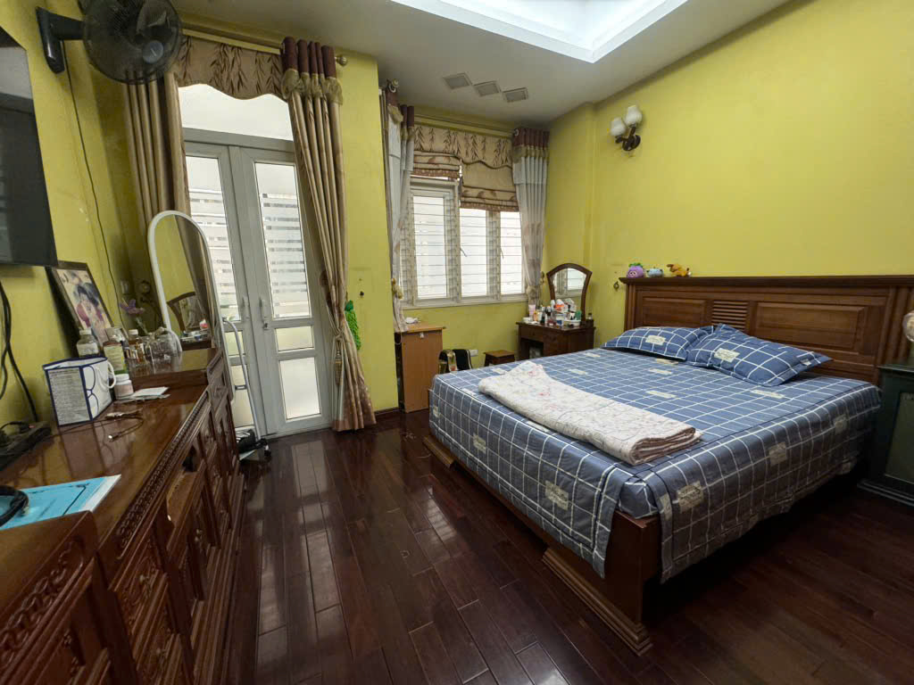 NHÀ ĐẸP MỄ TRÌ NGÕ NÔNG,Ô TÔ GẦN,DÂN XÂY,NỘI THẤT ĐẦY ĐỦ GIÁ 9.2 TỶ