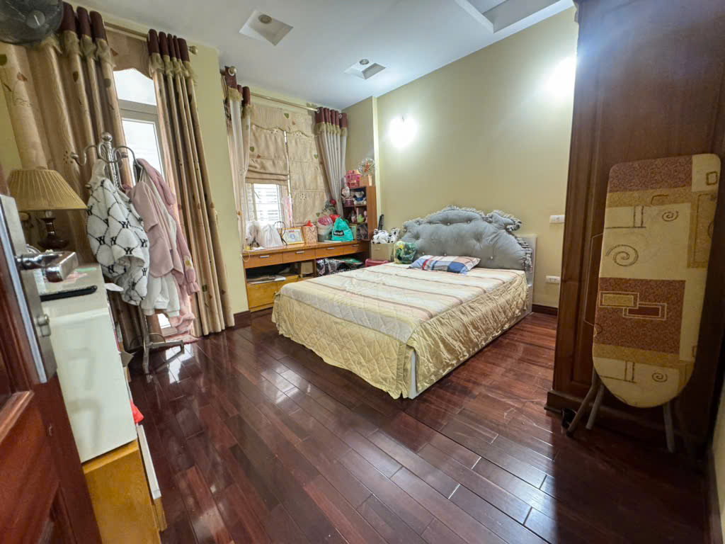 NHÀ ĐẸP MỄ TRÌ NGÕ NÔNG,Ô TÔ GẦN,DÂN XÂY,NỘI THẤT ĐẦY ĐỦ GIÁ 9.2 TỶ