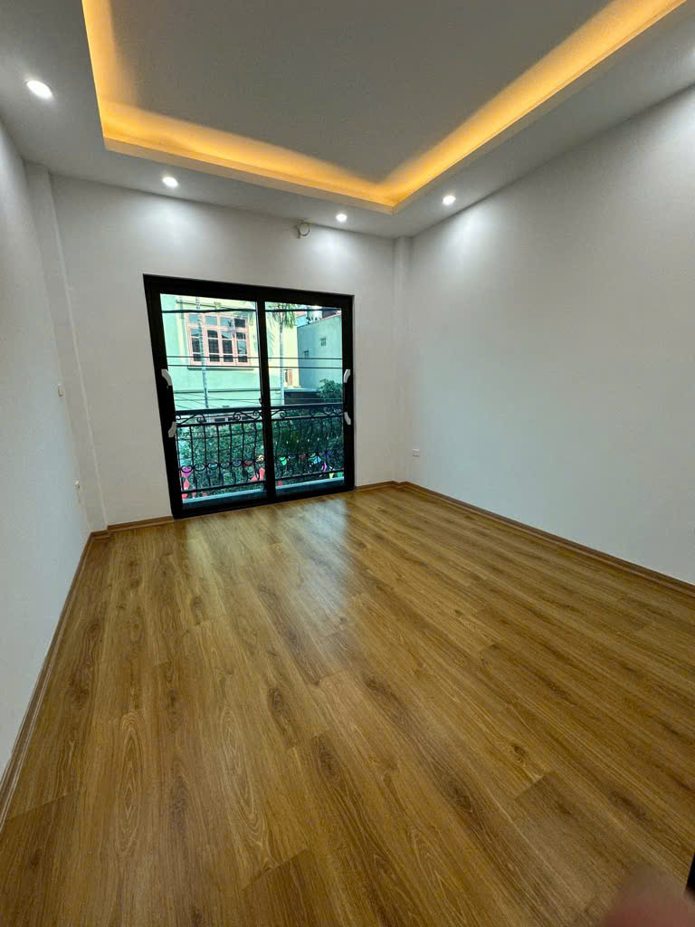 BÁN NHÀ LAI XÁ NGÕ NÔNG,Ô TÔ GẦN,SỔ VUÔNG,NHÀ ĐẸP Ở NGAY GIÁ 5.6 TỶ