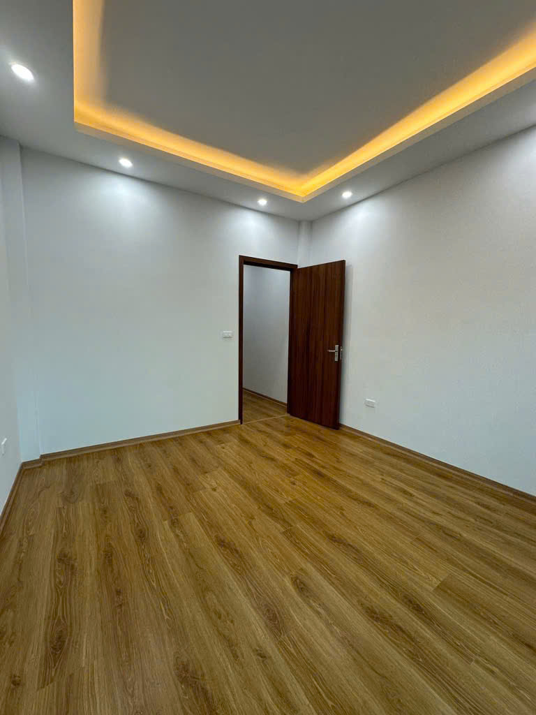 BÁN NHÀ LAI XÁ NGÕ NÔNG,Ô TÔ GẦN,SỔ VUÔNG,NHÀ ĐẸP Ở NGAY GIÁ 5.6 TỶ