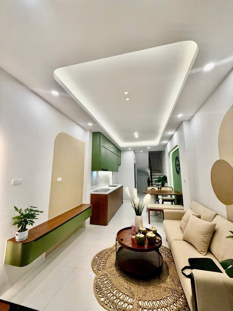 Bán nhà Mễ Trì,Nam Từ Liêm ngõ nông,ô tô gần,sổ vuông,nhà đẹp ở ngay giá 7.85 tỷ
