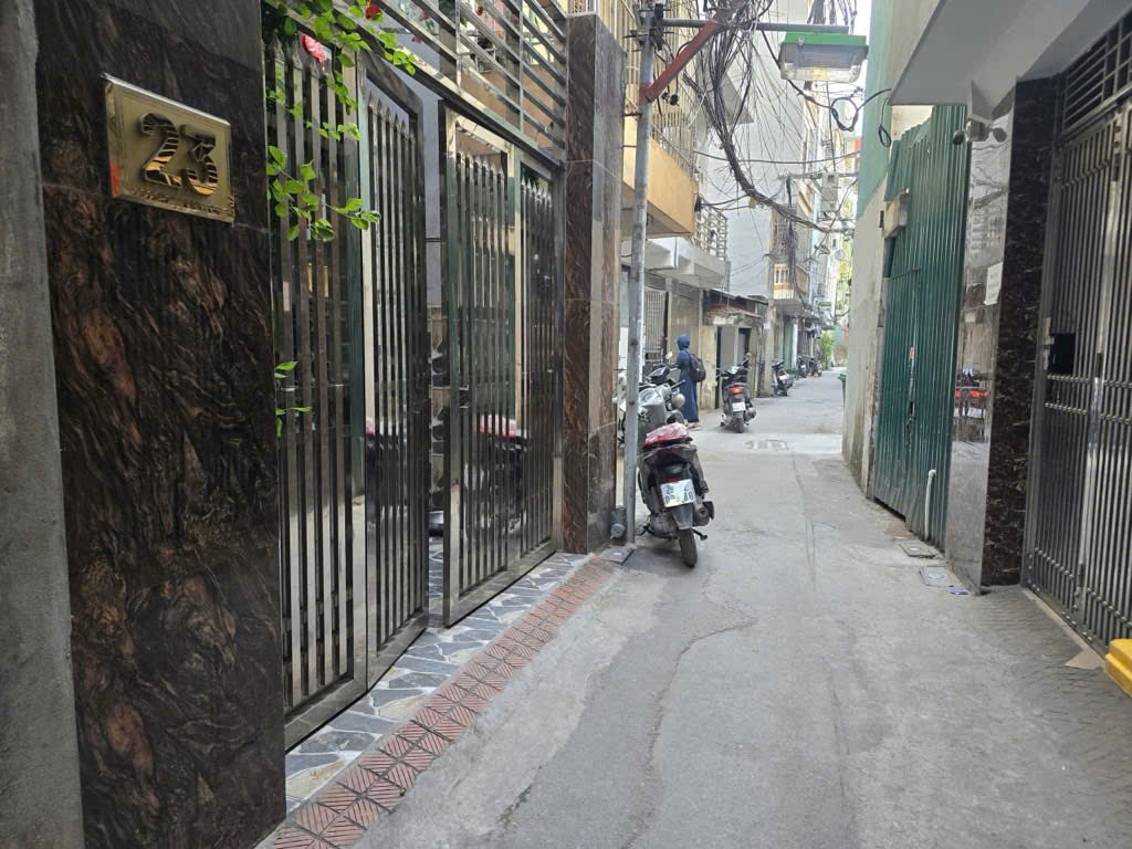 Bán nhà Đỗ Đức Dục, Mễ Trì, Nam Từ Liêm ngõ nông, thông thoáng, ô tô gần,giá 14.4 tỷ