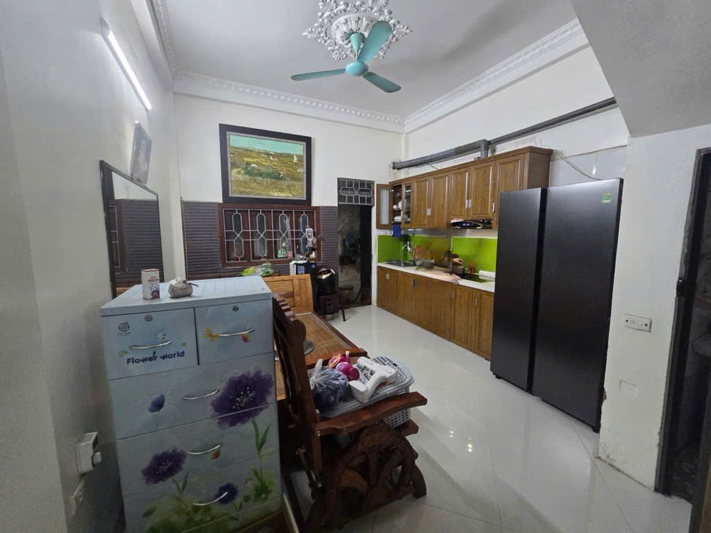 Bán nhà Đỗ Đức Dục, Mễ Trì, Nam Từ Liêm ngõ nông, thông thoáng, ô tô gần,giá 14.4 tỷ