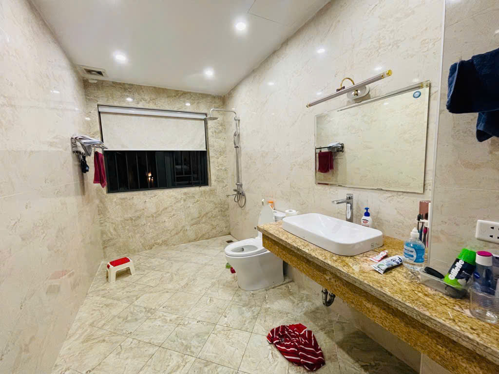Bán nhà khu vực Mỹ Đình 1 phân lô,ô tô,tránh,vỉa hè,kinh doanh,sầm uất giá 26.5 tỷ