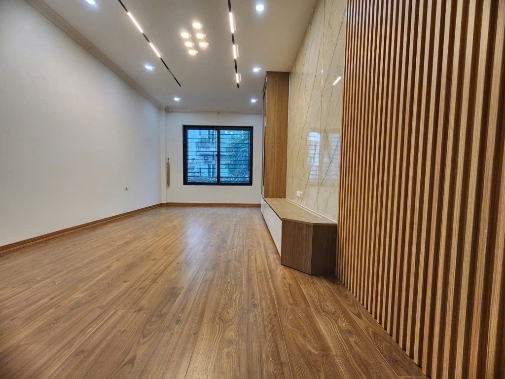 Bán nhà Xuân Phương,Nam Từ Liêm ngõ thông,ô tô đỗ cửa,vào nhà,nhà đẹp,thang máy giá 8.4 tỷ