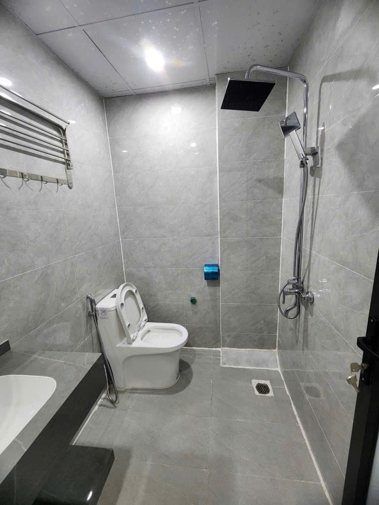 Bán nhà Xuân Phương,Nam Từ Liêm ngõ thông,ô tô đỗ cửa,vào nhà,nhà đẹp,thang máy giá 8.4 tỷ