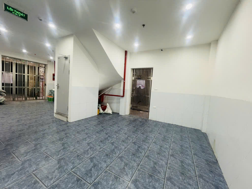 Bán nhà Mễ Trì Thượng Tòa Nhà Căn Hộ Dịch Vụ Ngõ Thông,Lô Góc,Ô Tô Gần Giá 21 tỷ