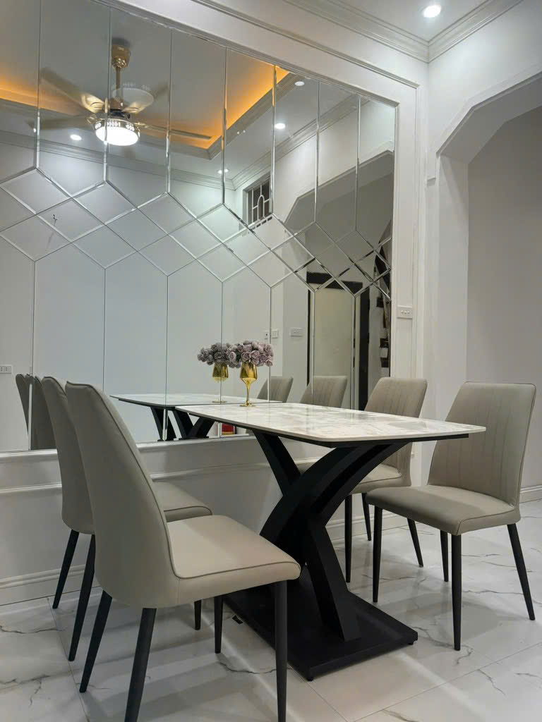 Bán nhà Mỹ Đình nhà đẹp ở ngay ngõ nông,thông thoáng,ô tô gần,sổ vuông giá 7.95 tỷ