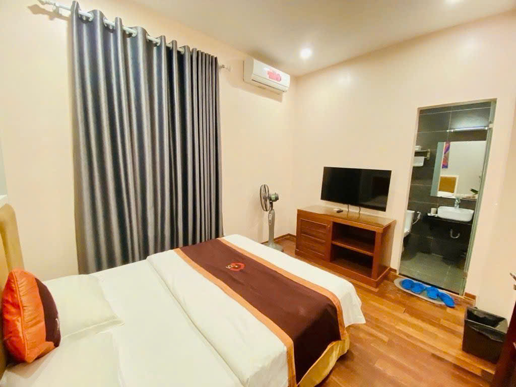 Bán Biệt Thự Khu Đô Thị Mỹ Đình Phân Lô,Ô Tô,Vỉa Hè,Kinh Doanh Giá 44 tỷ