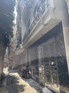 Bán tòa căn hộ dịch vụ,nhà dòng tiền,mễ trì thượng ngõ thông,ô tô gần,sổ vuông giá 18.5 tỷ