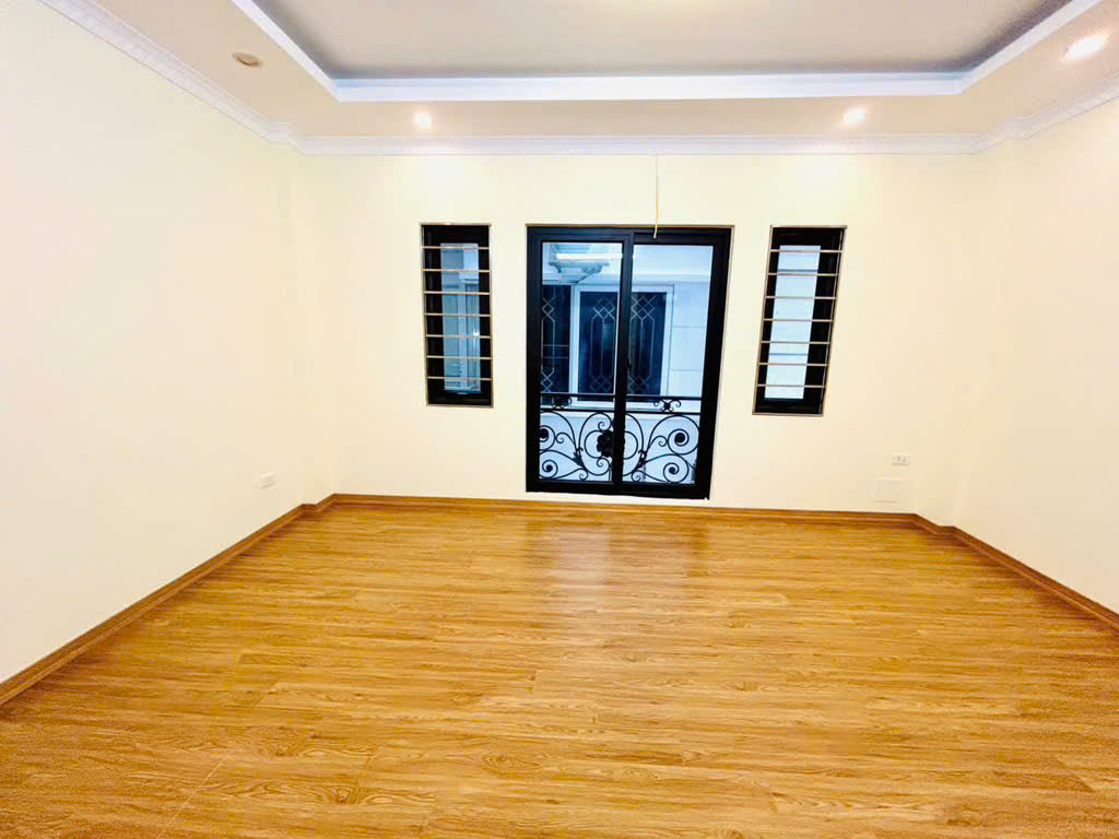*Nhà mới 5 tầng, 50m, Ngọc Thuỵ, Long Biên, Full Nội Thất, Giá 6 Tỷ 2* -6 phòng ngủ!