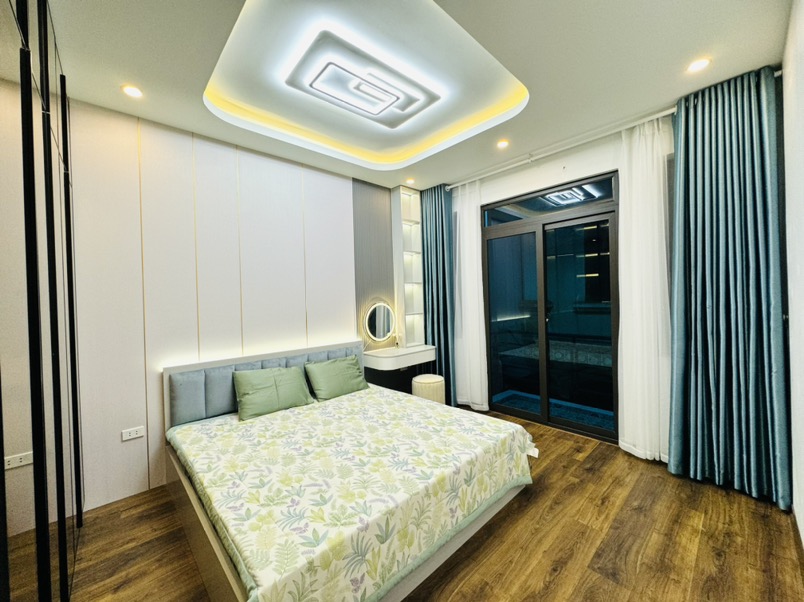 NHÀ ĐẸP THANH XUÂN - 35M2 - 7.7 TỶ - Ô TÔ VÀI CHỤC BƯỚC - GẦN HỒ THOÁNG MÁT - FULL NỘI THẤT