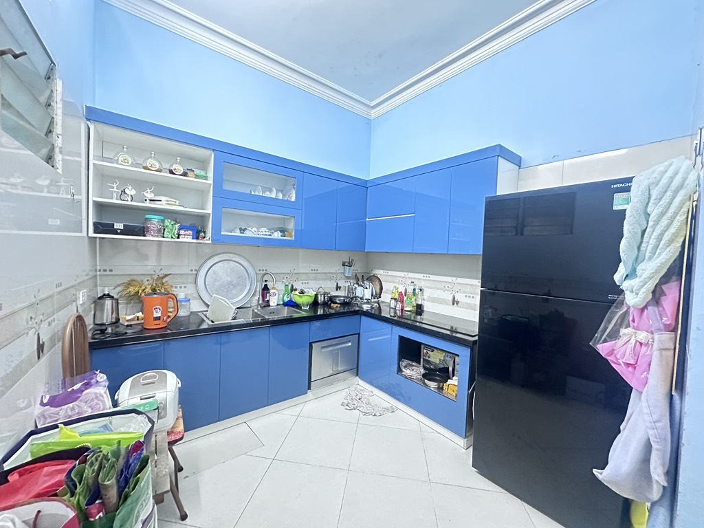 NGUYỄN TRÃI - NGÃ TƯ SỞ - 36M2 - 7.5 TỶ - LÔ GÓC THOÁNG SÁNG - NGÕ THÔNG RỘNG RÃI - GẦN