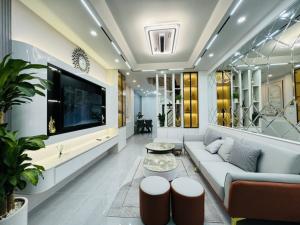 NHÀ ĐẸP THANH XUÂN - 35M2 - 7.7 TỶ - Ô TÔ VÀI CHỤC BƯỚC - GẦN HỒ THOÁNG MÁT - FULL NỘI THẤT