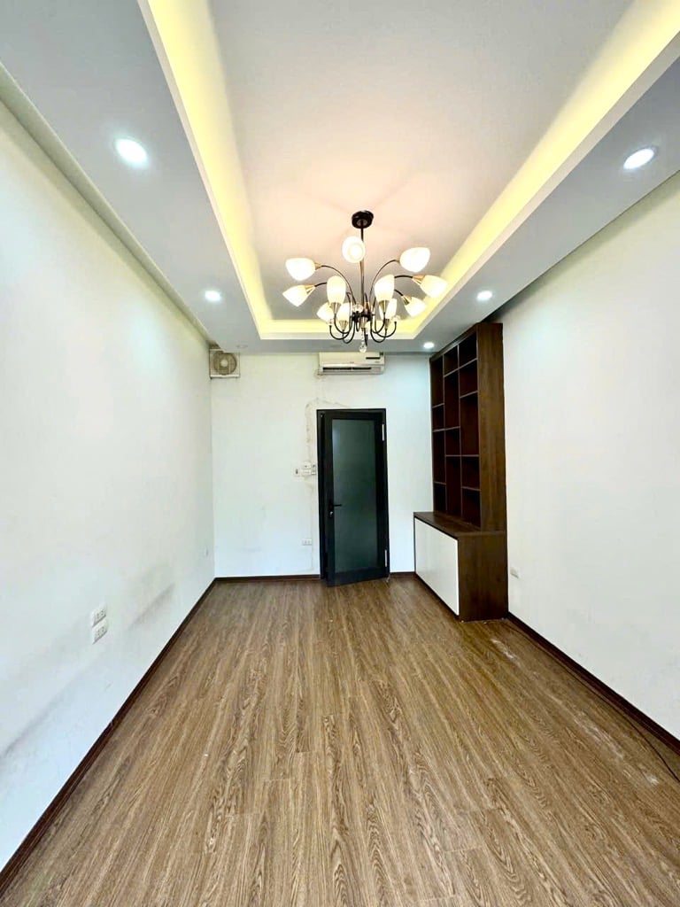 Bán Nhà Minh Khai , Ngõ rộng, nội thất đẹp mê ly , 40m2 , 5xx tỷ