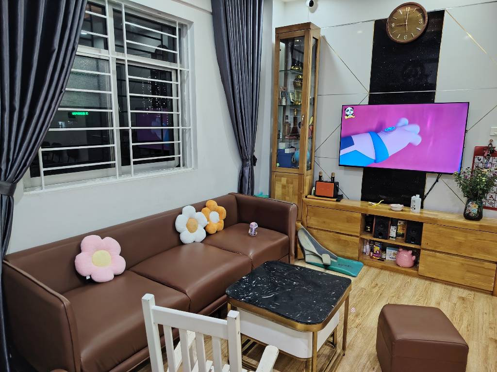 Bán chung cư KĐT Pháp Vân, Trần Thủ Độ, 60m2, căn góc 2 ngủ, nội thất đẹp, sổ riêng