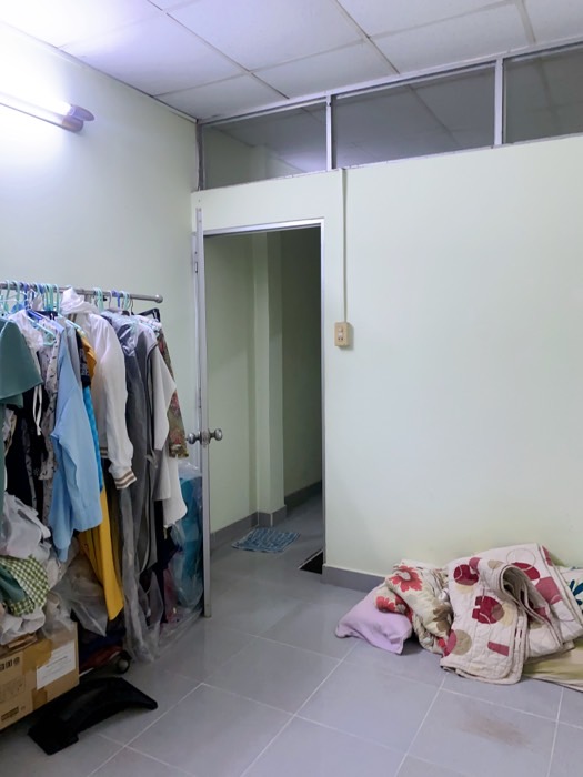 bán nhà hẻm , Đường số 18, 2.9*8, 1 trệt 1 lầu, 2x tỷ.