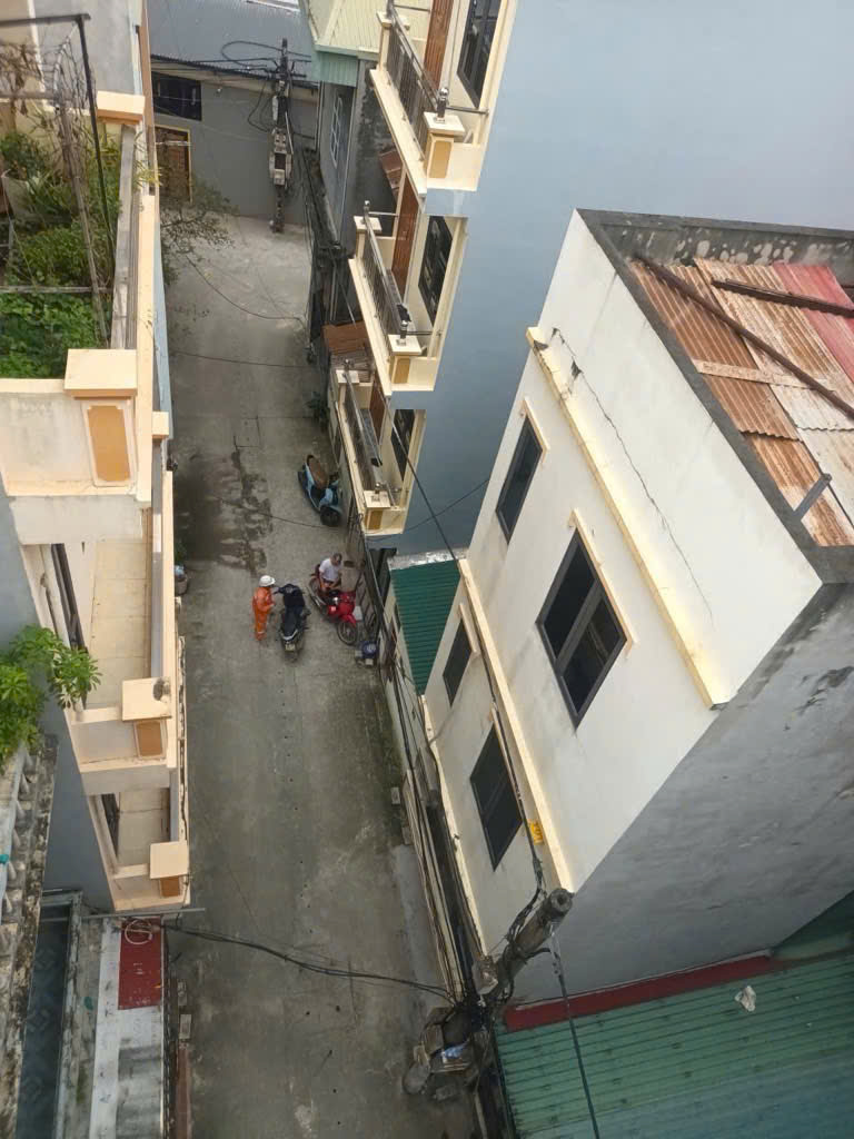 {Duy nhất 1 căn} Bán nhà Văn La – Lô góc 4 thoáng – Ô tô vào nhà – 48m – 3T – 11.05 Tỷ (Tl)