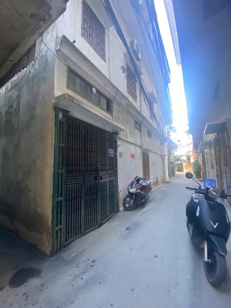 {Duy nhất 1 căn} Bán nhà Văn La – Lô góc 4 thoáng – Ô tô vào nhà – 48m – 3T – 11.05 Tỷ (Tl)