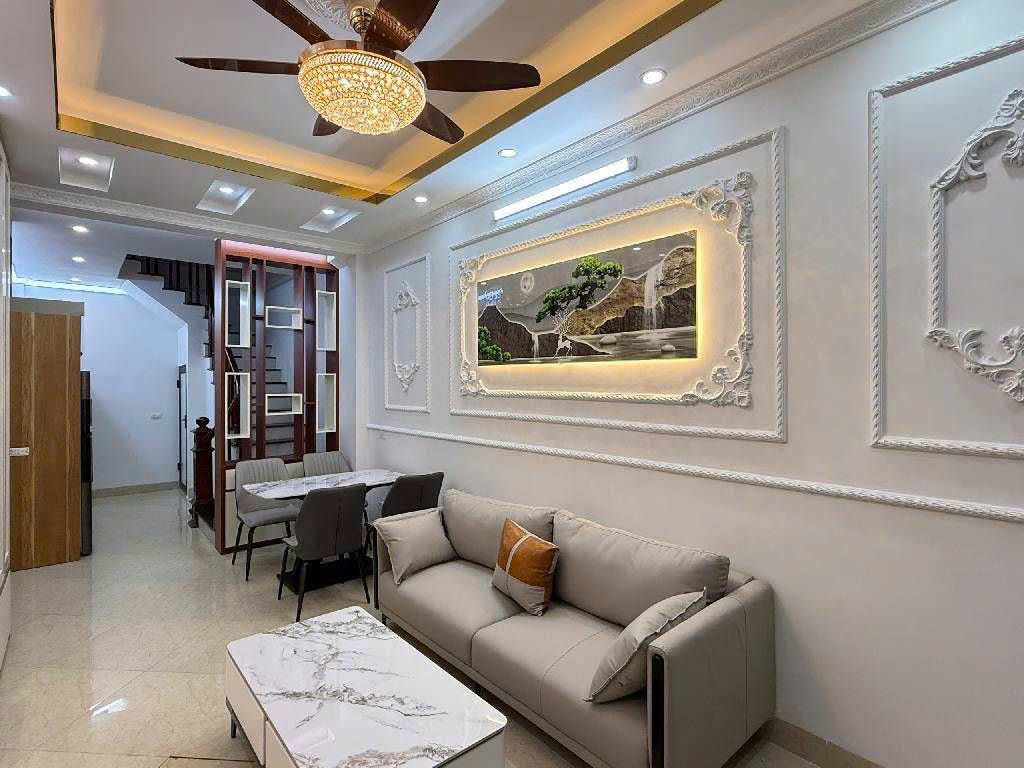 SIÊU PHẨM NHÀ ĐẸP – FULL NỘI THẤT – TRUNG TÂM PHAN ĐÌNH GIÓT – 35M – 5T – 8.05 TỶ (TL)