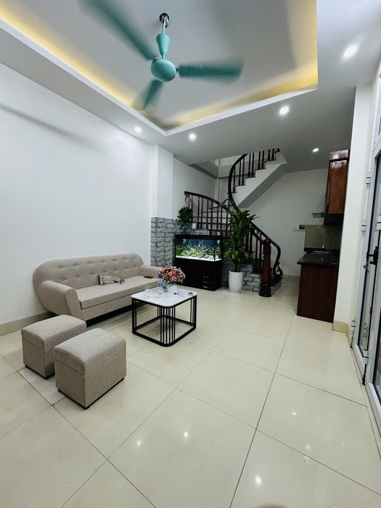 Bán nhà Lai Xá, Nhà Lô Góc, ngõ rộng thênh thang - thông tứ tung, 3 bước ra oto, 45m chỉ nhỉnh 5 tỷ