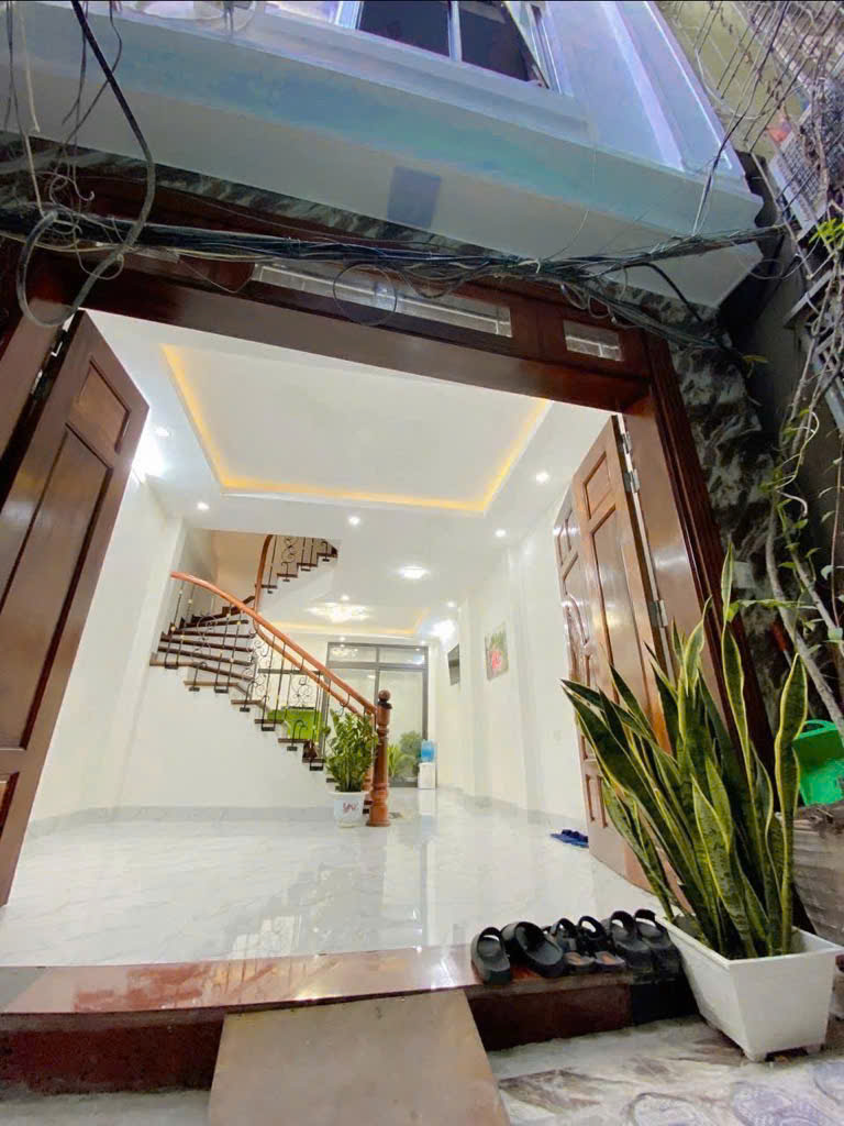 (G-Ấ-P) Bán nhà gần trường  ĐH Công Nghiệp, ôtô qua nhà, 40m nhỉnh 4 tỷ - ở ngay.