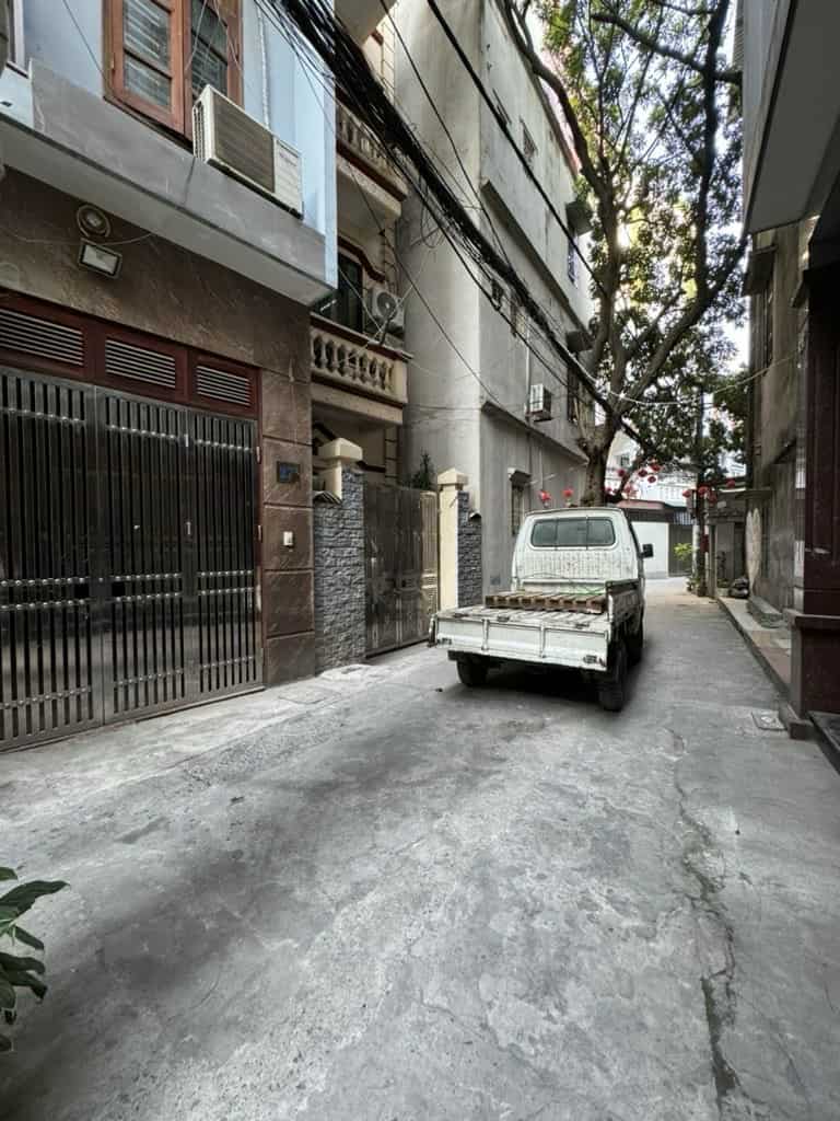 Bán nhà Lai Xá, Ngõ thông tứ tung, gần oto, hơn 40m chỉ 5 tỷ