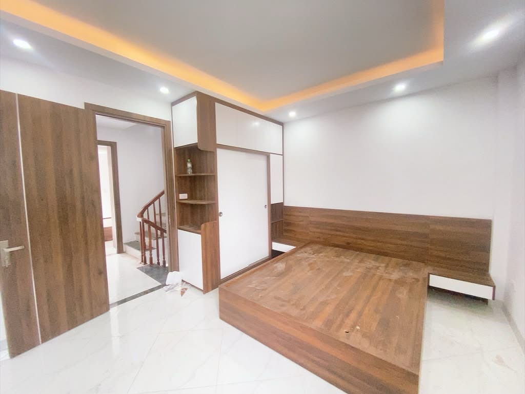 SIÊU HIẾM - Lai Xá - Nhà mới 45m2 Nhỉnh 6 tỷ - Oto đỗ cửa