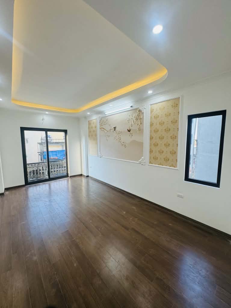 bán gấp -nhà Hoài Đức - THANG MÁY, OTO ĐỖ CỬA, NGÕ THÔNG KINH DOANH, CHỈ 7.xđ