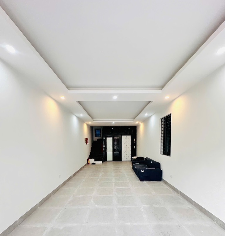 CHỈ 7 tỷ - CÓ NGAY NHÀ MỚI KOONG - NGÕ THÔNG TỨ TUNG - ÔTÔ ĐỖ CỬA -  THANG MÁY NHẬP KHẨU