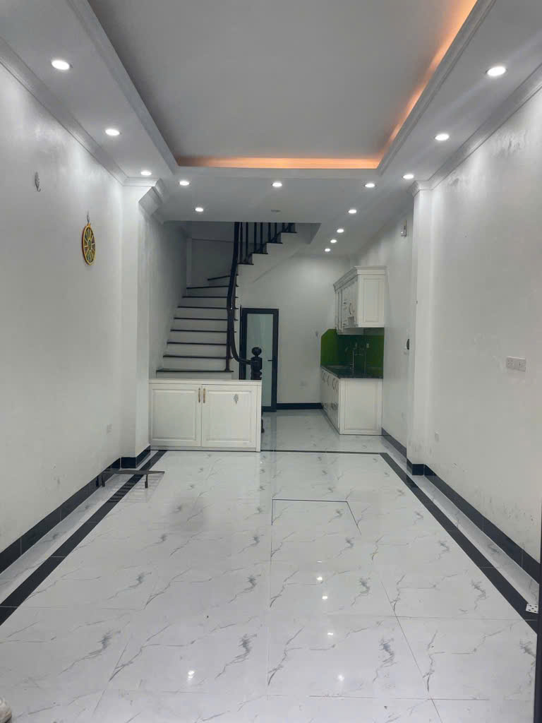 Bán nhà Hoài Đức - vị trí đẹp, ngõ thông kinh doanh, oto đỗ cửa - chỉ nhỉnh 6 tỷ