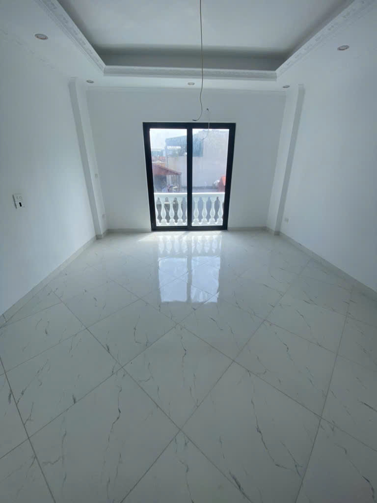 Hoài Đức - Bán gấp căn nhà 42m ngõ thông, oto đỗ cửa, kinh doanh, NHỈNH 6đ