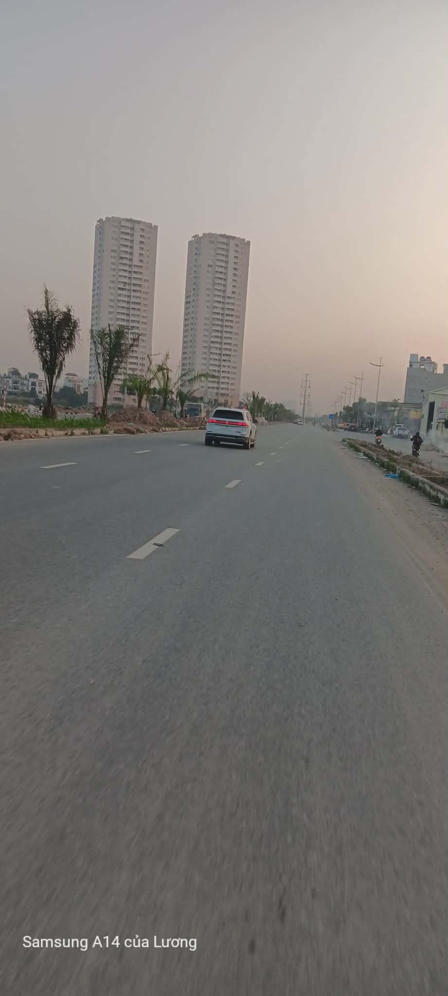 Bán nhà Hoài Đức - 1 nhà ra phố, 5 tầng full nội thất - NHỈNH 6 tỷ