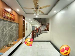 Bán nhà Lai Xá, Ngõ thông tứ tung, gần oto, hơn 40m chỉ 5 tỷ