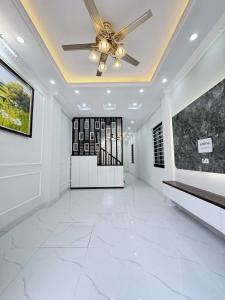 MẶT NGÕ ÔTÔ TRÁNH - KINH DOANH, NHÀ XÂY MỚI ĐẸP, ĐỘC LẬP- CHỈ 6.X TỶ