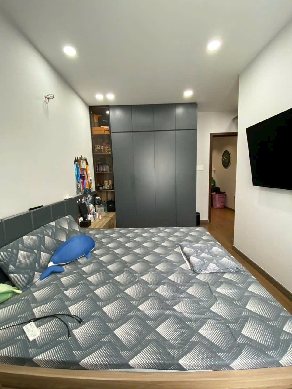 Hiếm có: Bán nhà 1 trệt 4 lầu 5PN, HXH Nguyễn Văn Công: Có Thang máy - Giá chỉ 9.5 tỷ