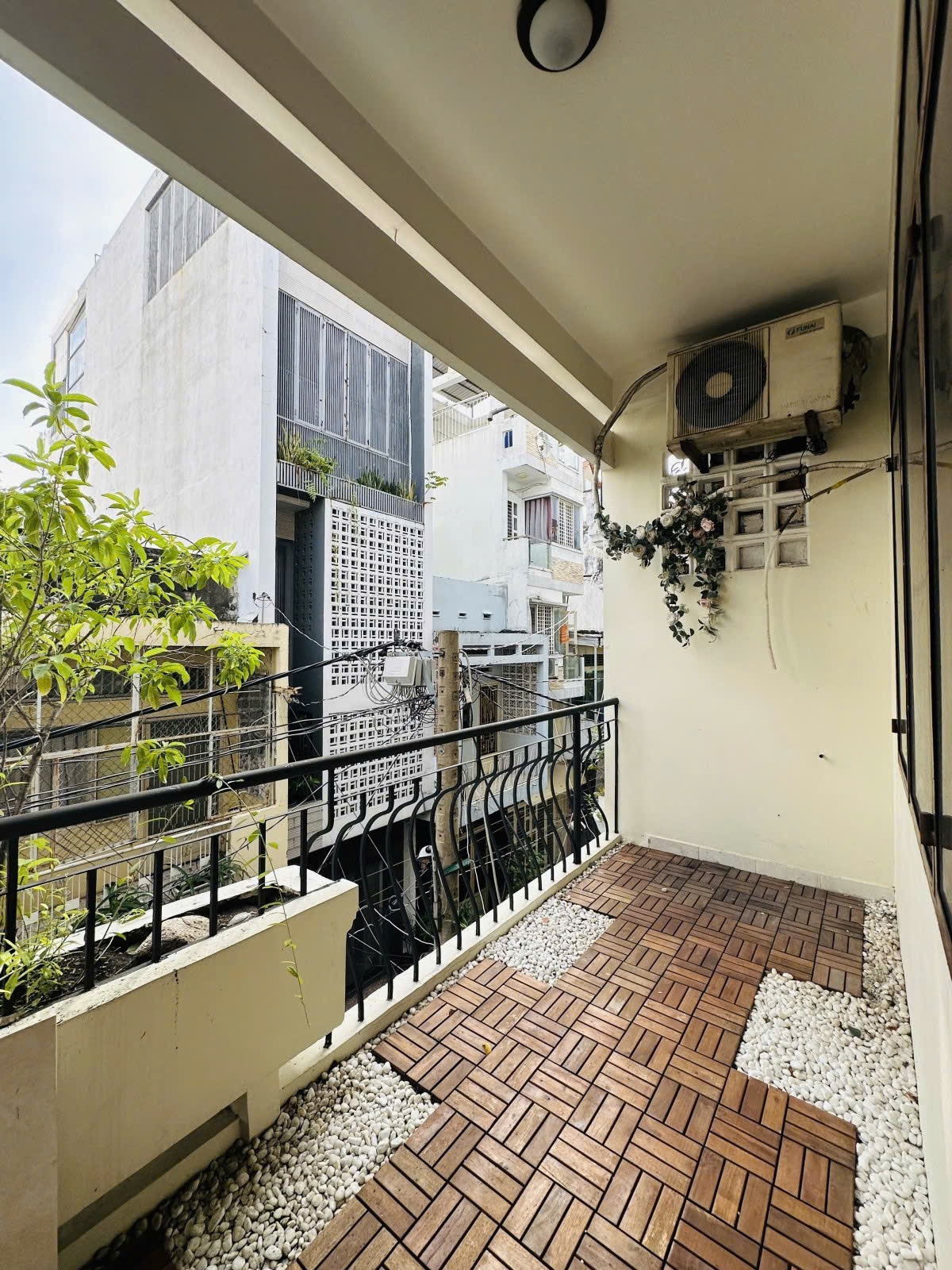 HÀNG HIẾM: Bán Gấp Nhà 1 Trệt 2 lầu 4x14.5=58m2 Lê văn Sỹ Q3 - HXH - Chỉ 12.4 tỷ