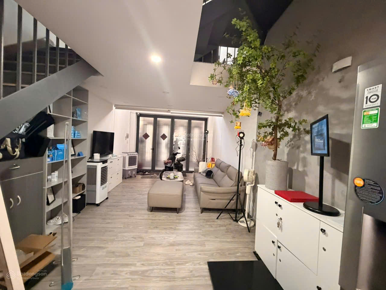 Hot: Cho thuê nhà nguyên căn Siêu Đẹp HXH Hà Huy Giáp - 1 trệt 3 lầu 3PN - Chỉ với 15tr/th