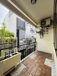 HÀNG HIẾM: Bán Gấp Nhà 1 Trệt 2 lầu 4x14.5=58m2 Lê văn Sỹ Q3 - HXH - Chỉ 12.4 tỷ