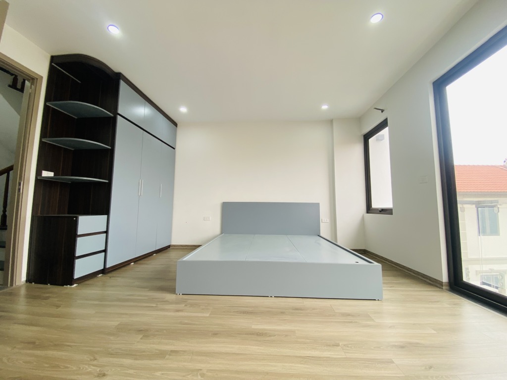 CHÍNH CHỦ CẦN BÁN : NHÀ MỚI KÍNH KOONG - 6 TẦNG - 4NGỦ - THẠCH BÀN - LONG BIÊN - GIÁ RẺ NHẤT QUẬN