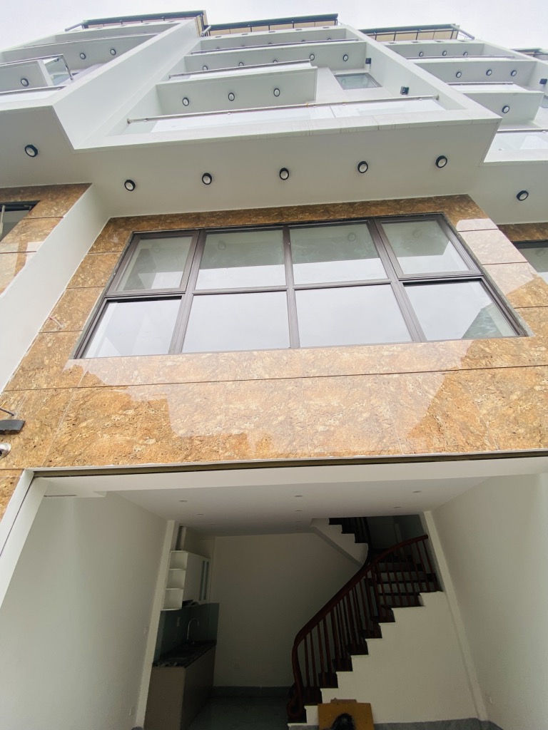 CHÍNH CHỦ CẦN BÁN : NHÀ MỚI KÍNH KOONG - 6 TẦNG - 4NGỦ - THẠCH BÀN - LONG BIÊN - GIÁ RẺ NHẤT QUẬN