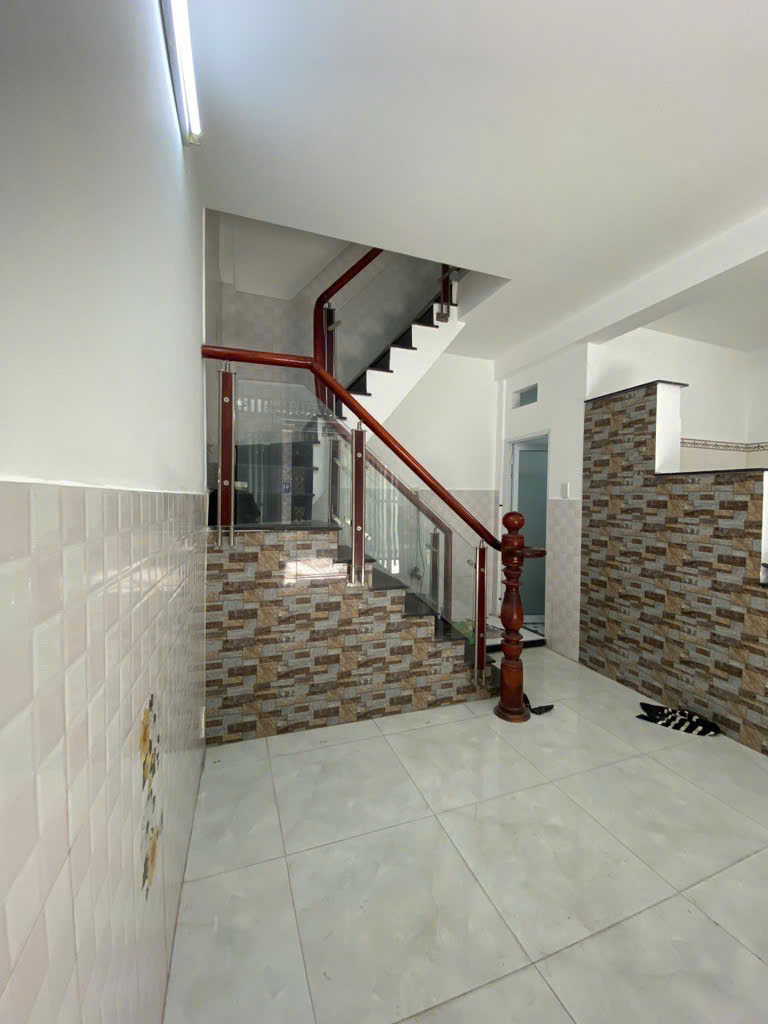 Bán nhà ngang 5m giáp Thủ thiêm TP Thủ Đức, giá chỉ 3,1 tỷ