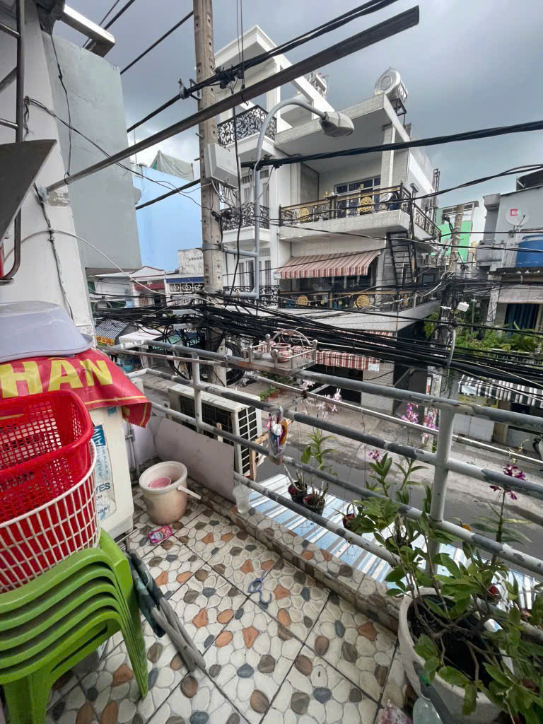 Xe hơi ngủ trong nhà, 35m2 Mặt tiền Ba Đình Quận 8 giá 5,5 tỷ còn TL