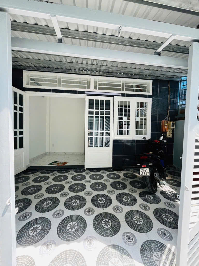 Bán gấp nhà 5PN+3WC Bình đông P15Q8 giá chỉ 3.18 tỷ