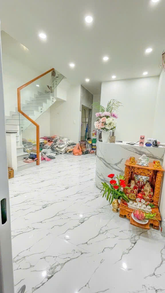 Hoàn công đủ, Nhà 4 tầng (5x9)m Tân Mỹ Q7 giá 7,5 tỉ còn TL