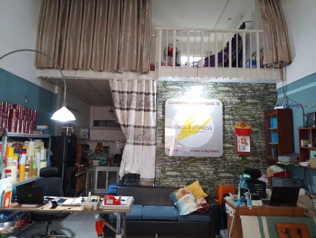 Cách Vincom Quận 7 100m, MT hẻm Huỳnh Tấn Phát giá 8 tỷ
