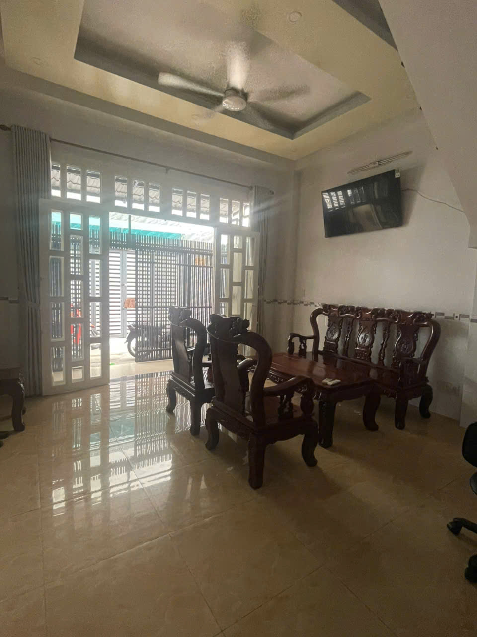 Nhà đẹp 4 tầng ngang 4,9m Bình đông P14Q8 giá 6.15 tỉ