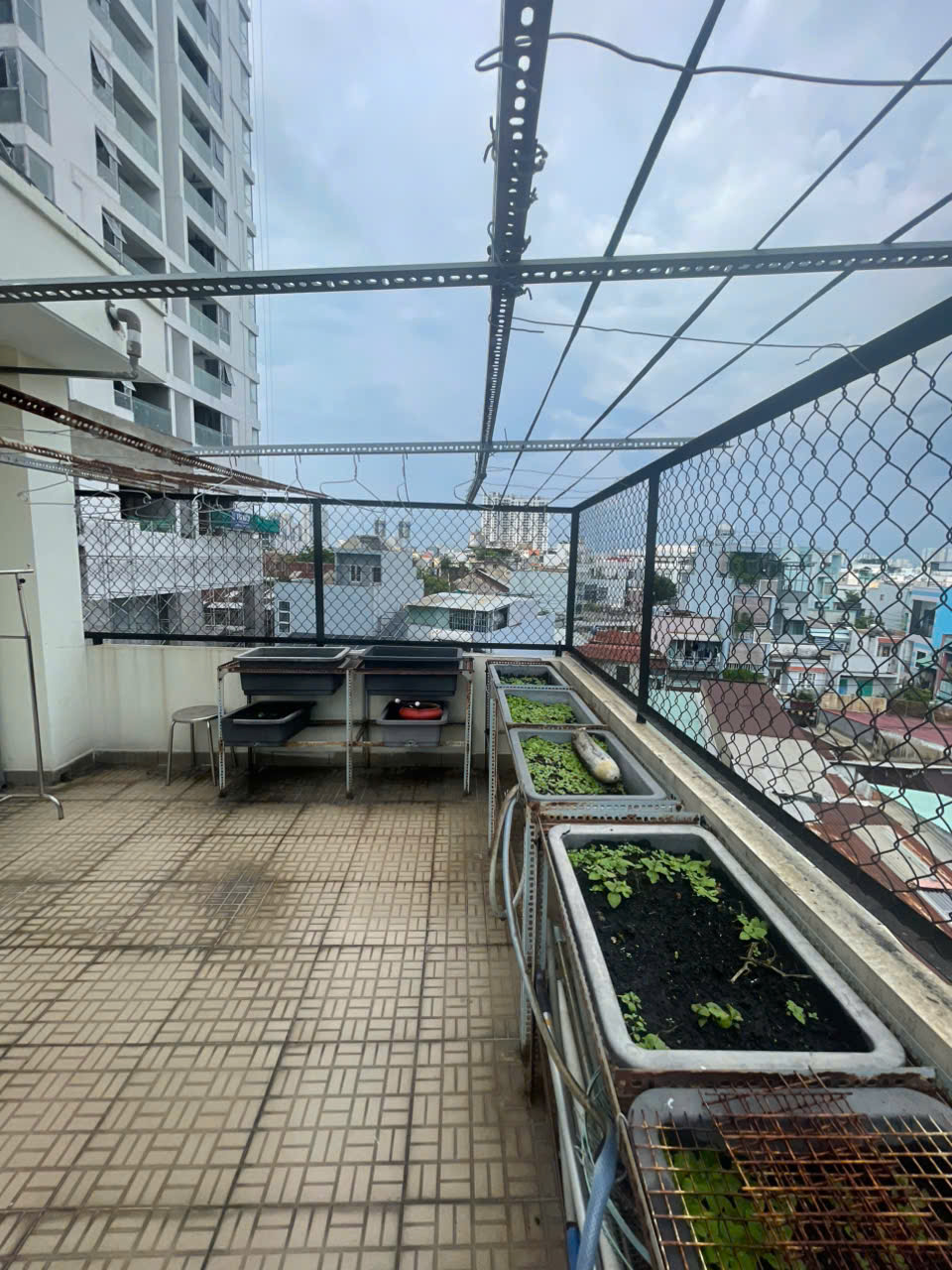 Nhà đẹp 4 tầng ngang 4,9m Bình đông P14Q8 giá 6.15 tỉ