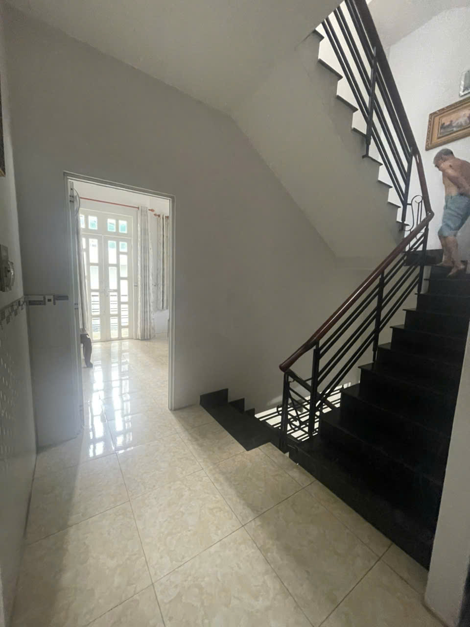 Nhà đẹp 4 tầng ngang 4,9m Bình đông P14Q8 giá 6.15 tỉ