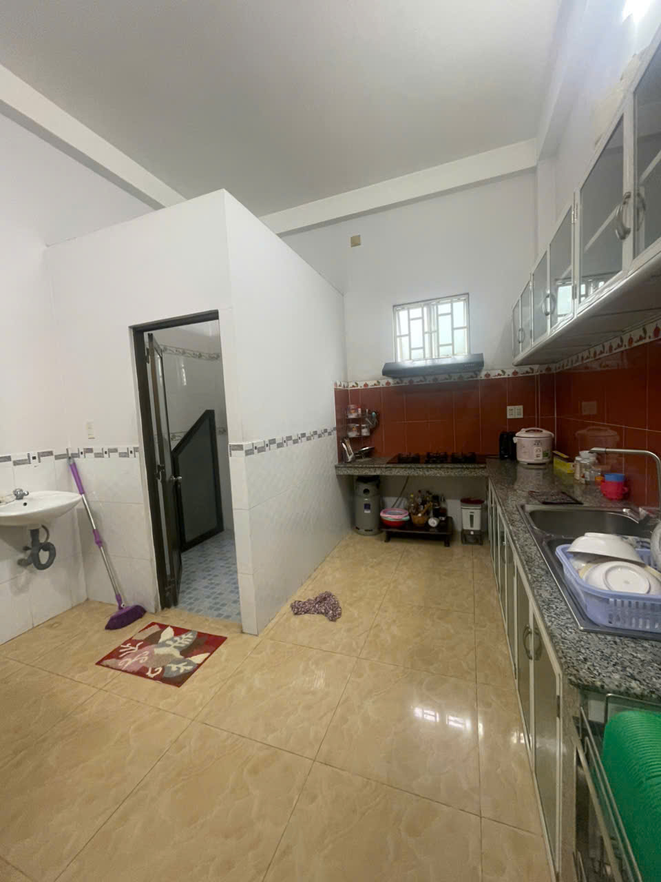Nhà đẹp 4 tầng ngang 4,9m Bình đông P14Q8 giá 6.15 tỉ